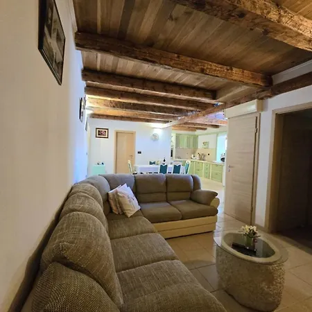 House Biba Petrčane