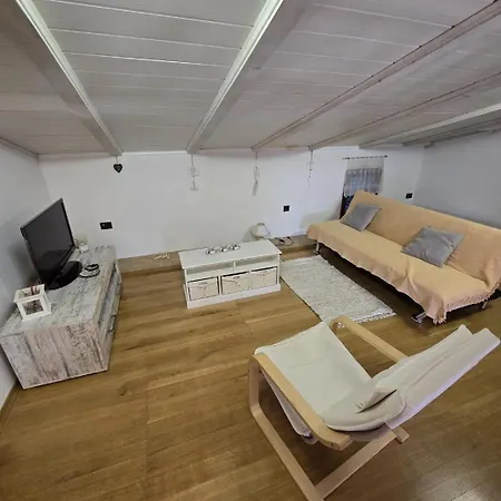 House Biba * Petrcane