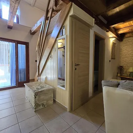 House Biba Petrcane